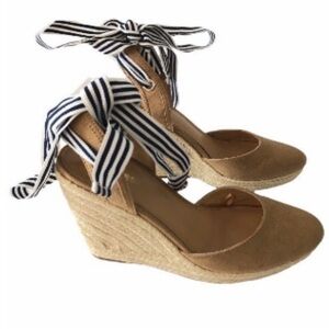 EXPRESS espadrille wedge Black/white Ribbon Ankle Wrap Fabric Tan size 9…